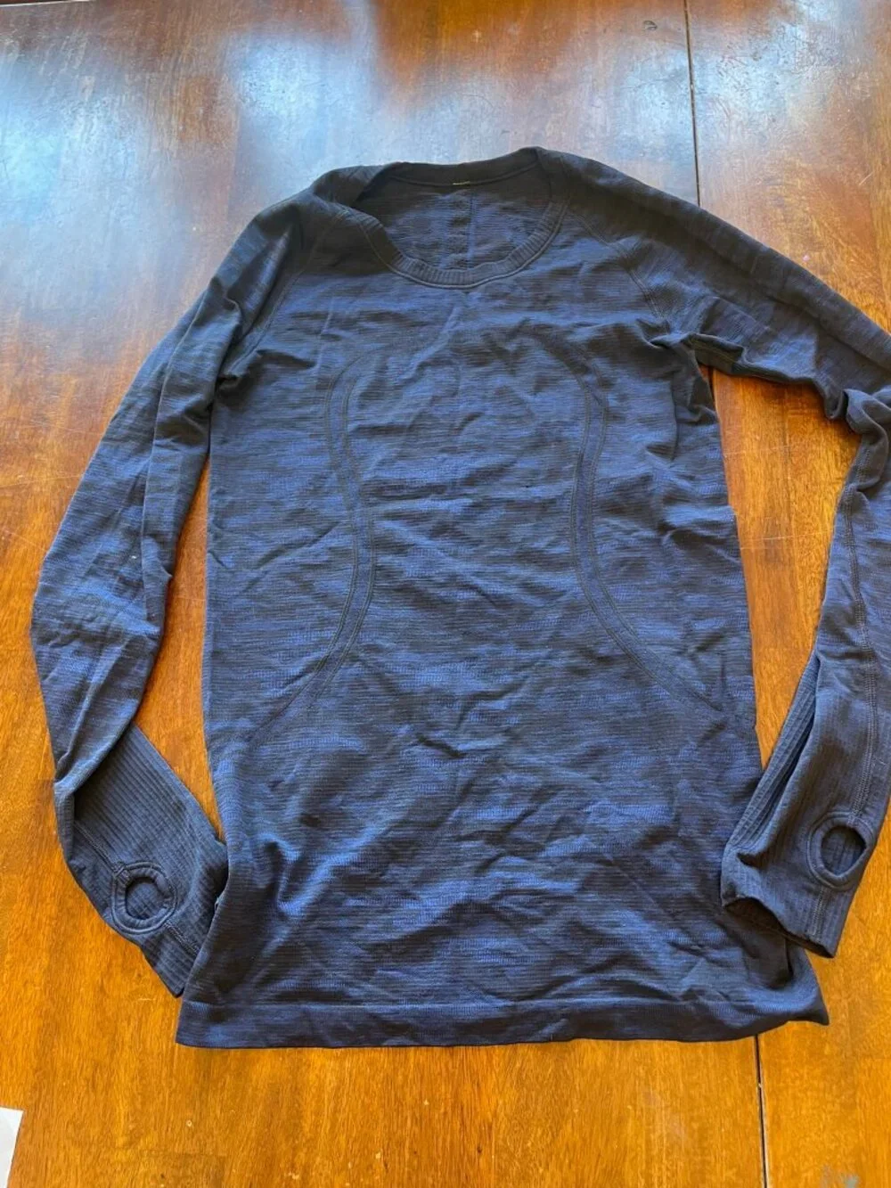 *Lululemon Swiftly Tech Long Sleeve Crew Blue Space Dye Size 6 Snags